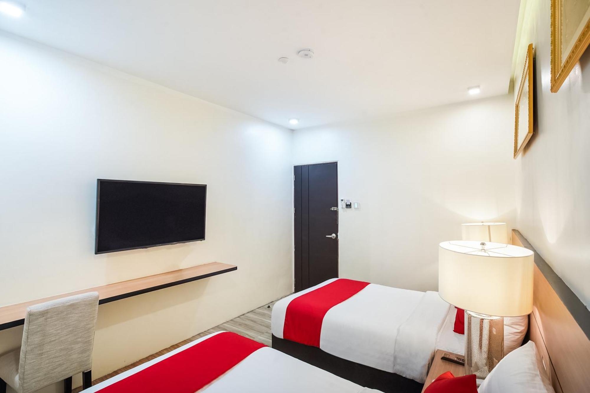 General Santos City Oyo 489 Casa Mia Hotel Suites מראה חיצוני תמונה