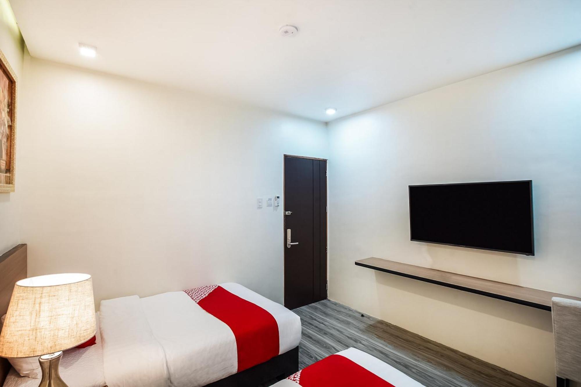 General Santos City Oyo 489 Casa Mia Hotel Suites מראה חיצוני תמונה